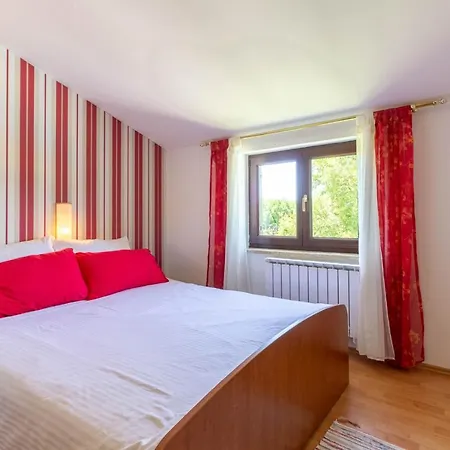 Beautiful Morena With Private Swimming Pool Near Porec *