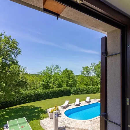 Beautiful Morena With Private Swimming Pool Near Porec Basici