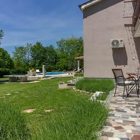 Vila Beautiful Morena With Private Swimming Pool Near Porec Basici