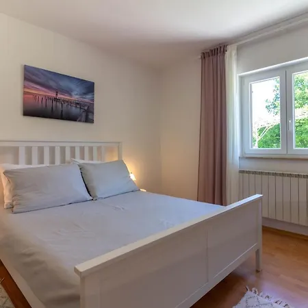 Beautiful Morena With Private Swimming Pool Near Porec * Basici