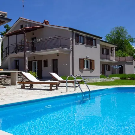 Beautiful Morena With Private Swimming Pool Near Porec Villa