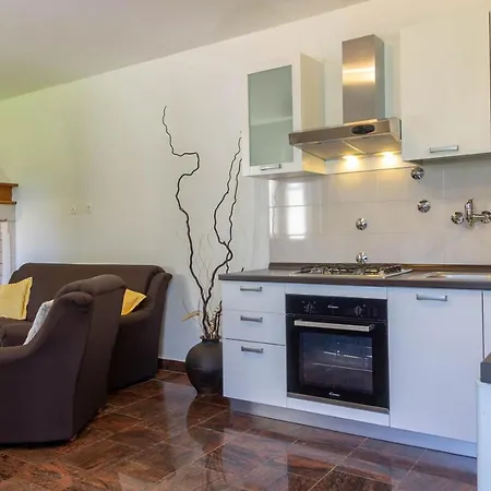 Beautiful Morena With Private Swimming Pool Near Porec Villa