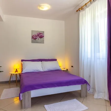 Beautiful Morena With Private Swimming Pool Near Porec * Basici